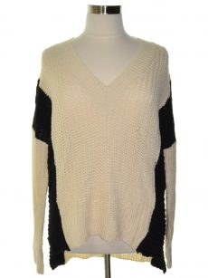 Poof Women Size Large L Ivory Pullover Sweater